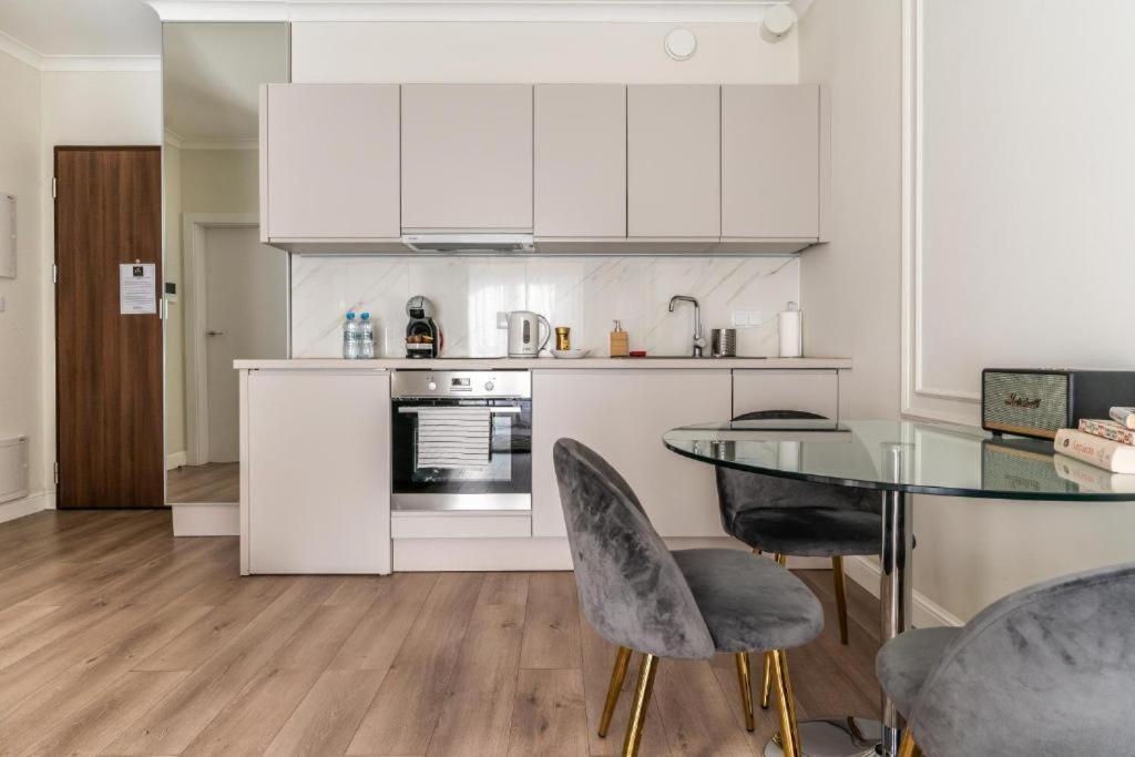 Mennica Residence By Golden Apartments วอร์ซอ ภายนอก รูปภาพ