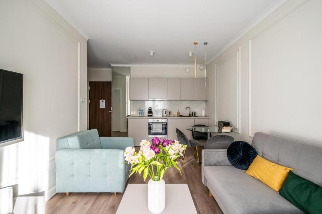 Mennica Residence By Golden Apartments วอร์ซอ ภายนอก รูปภาพ